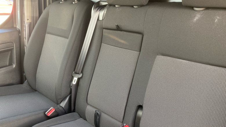 Peugeot Expert E-L2 100kW 75kWh Asphalt Van Auto